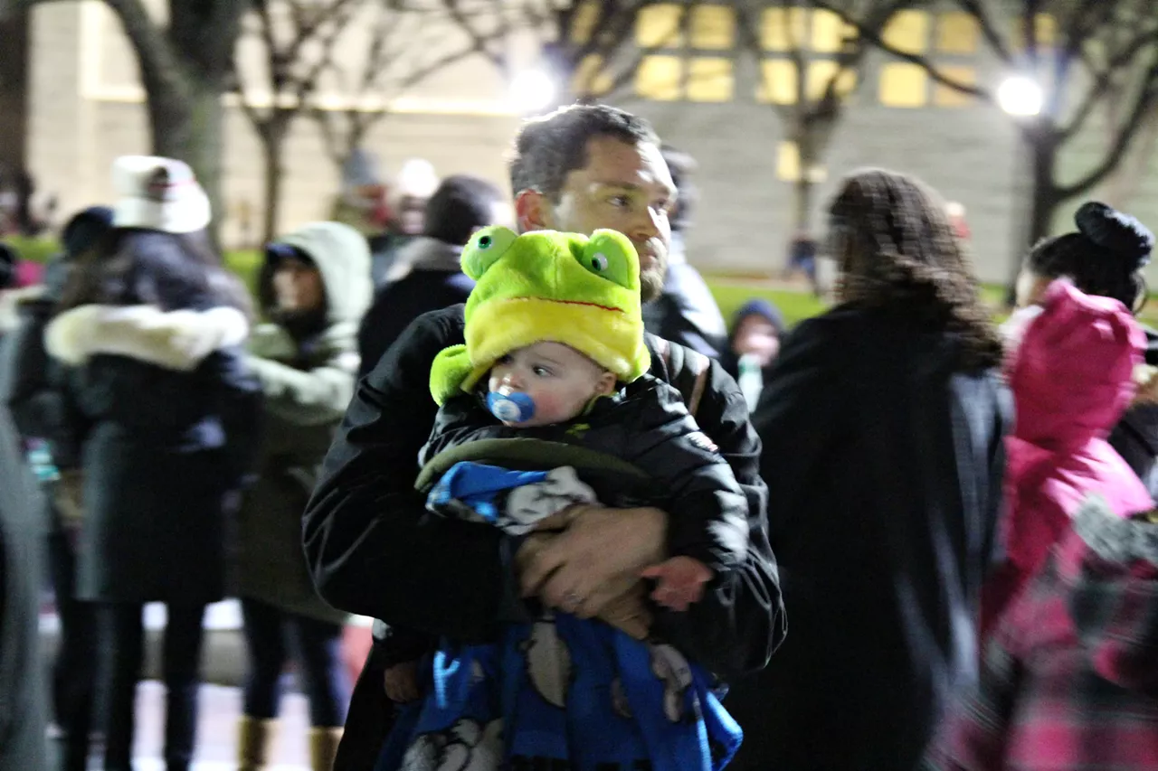 Image: 74 cheerful photos of Noel Night in Midtown to put you in the holiday spirit