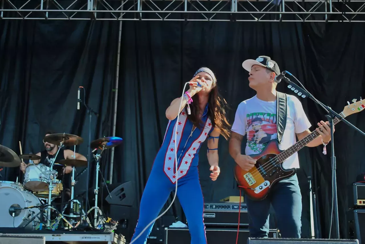 Image: 76 badass photos from Riot Fest Chicago