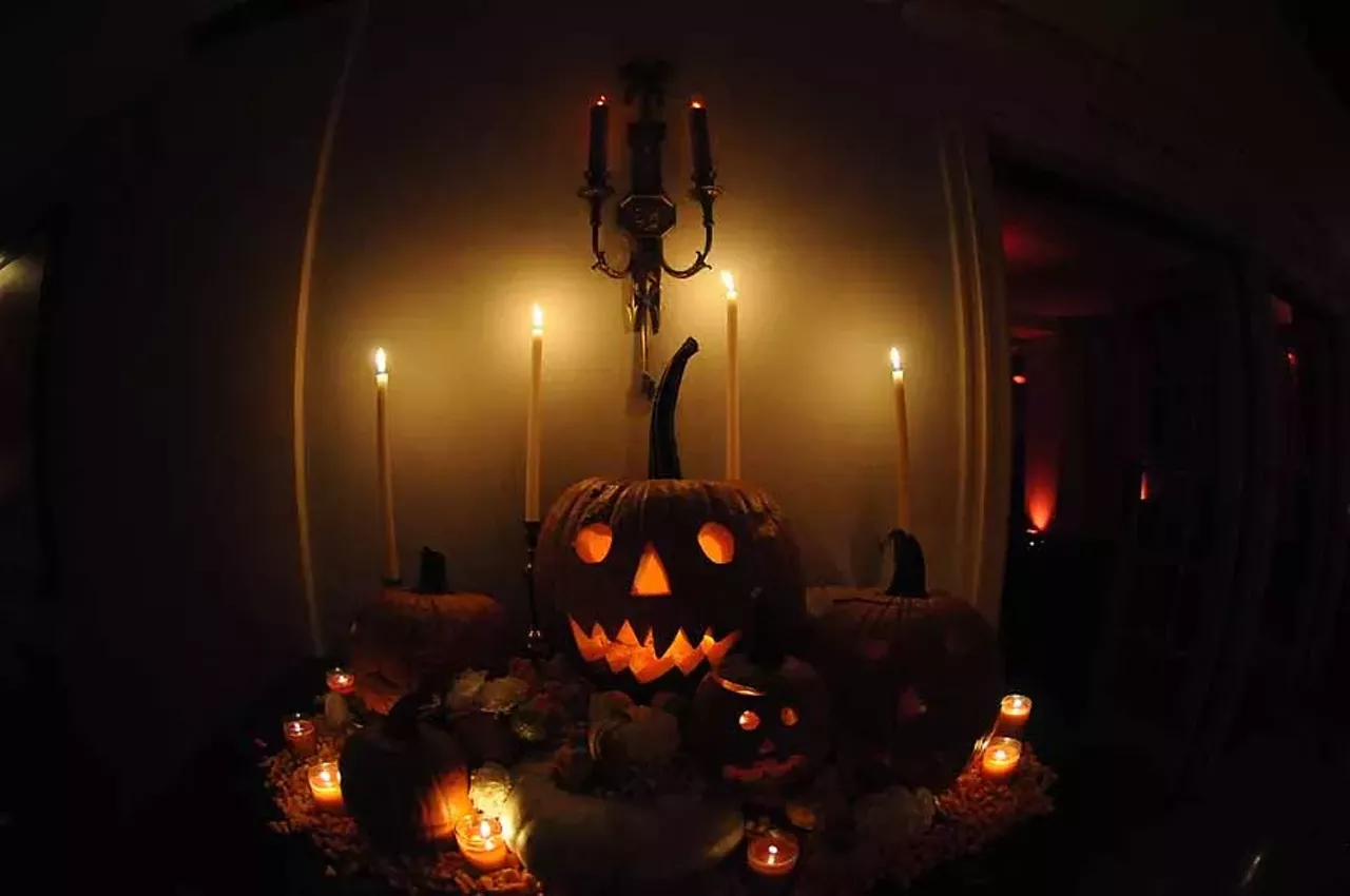 Image: 77 spine-tinglingly creepy photos from Theatre Bizarre Charity Gala