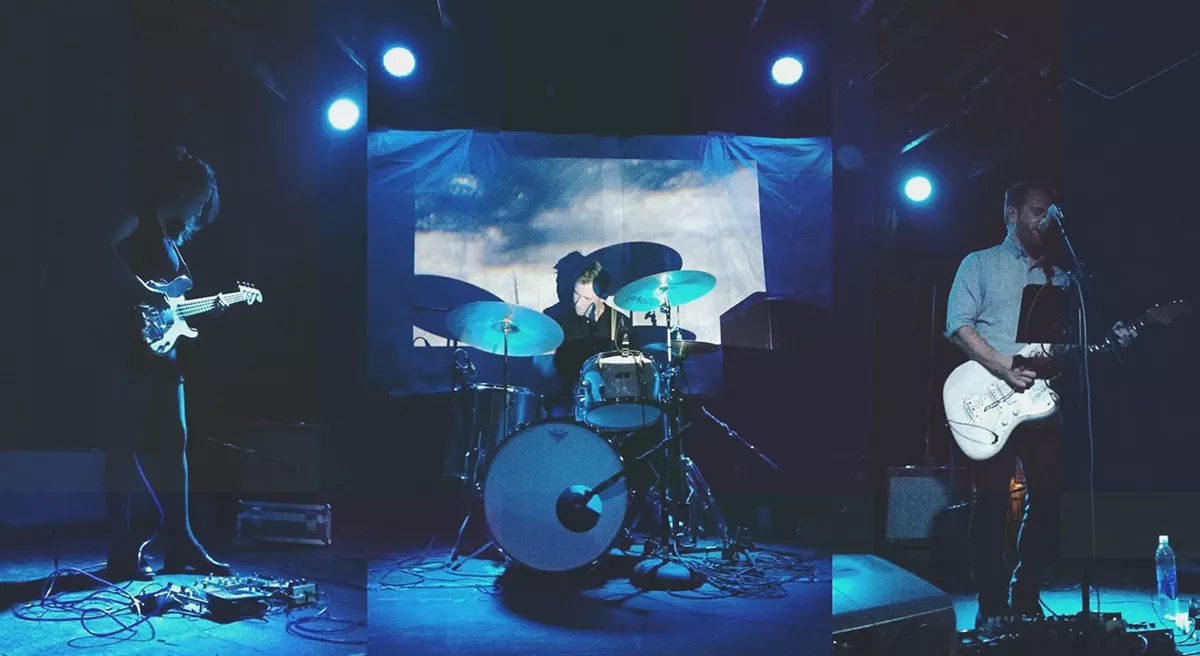 Image: Anastasiya Metesheva, Ben Collins, and Sean Lynch perform live as 800beloved.