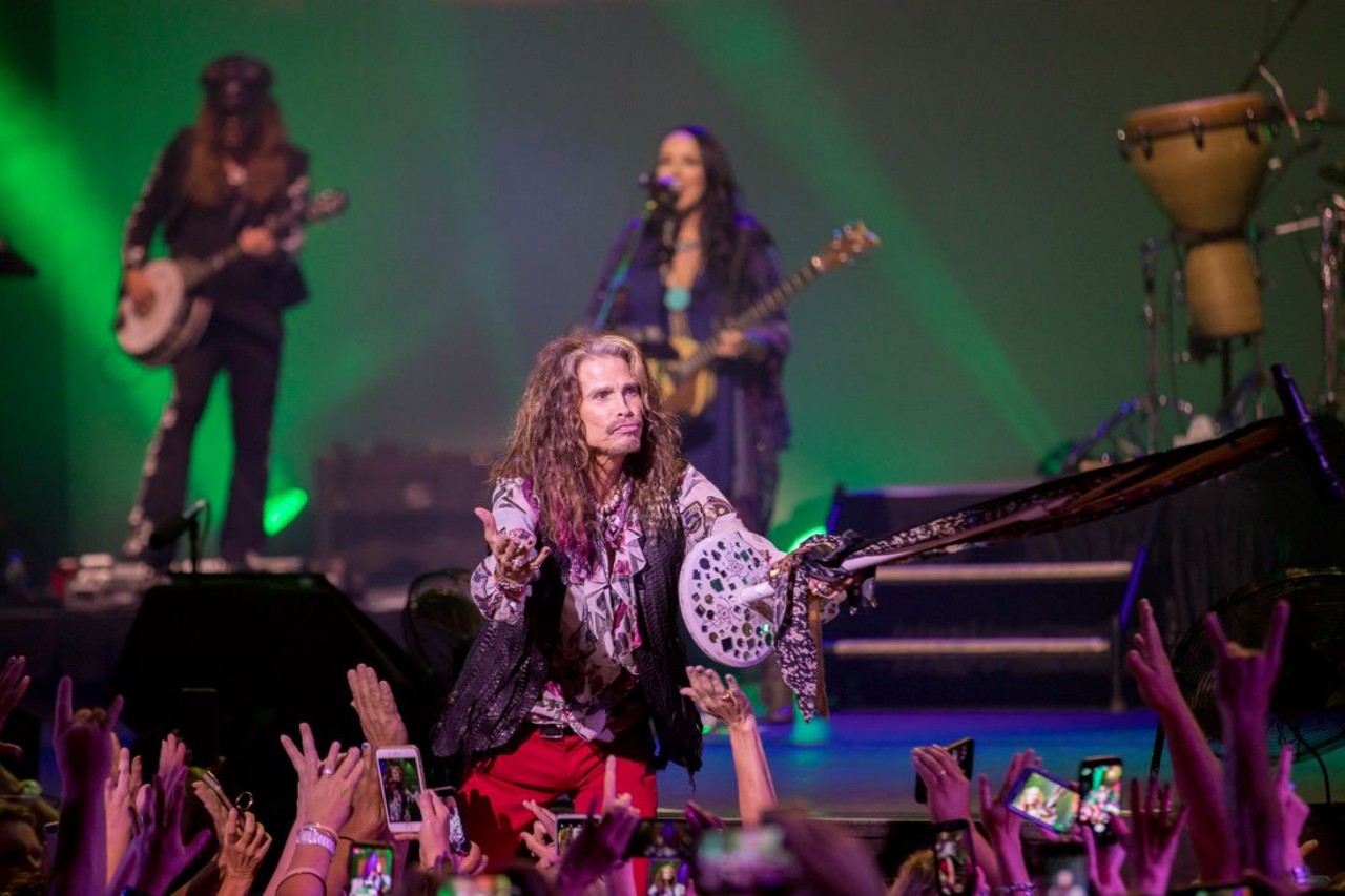 9 really good photos of Steven Tyler at Sound Board