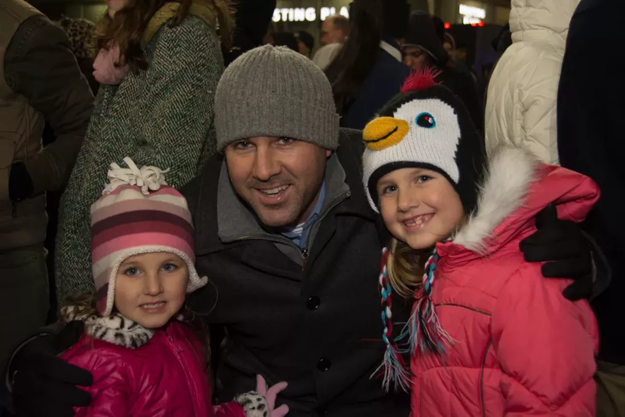 Image: 90 Pictures From Detroit's Tree Lighting Ceremony