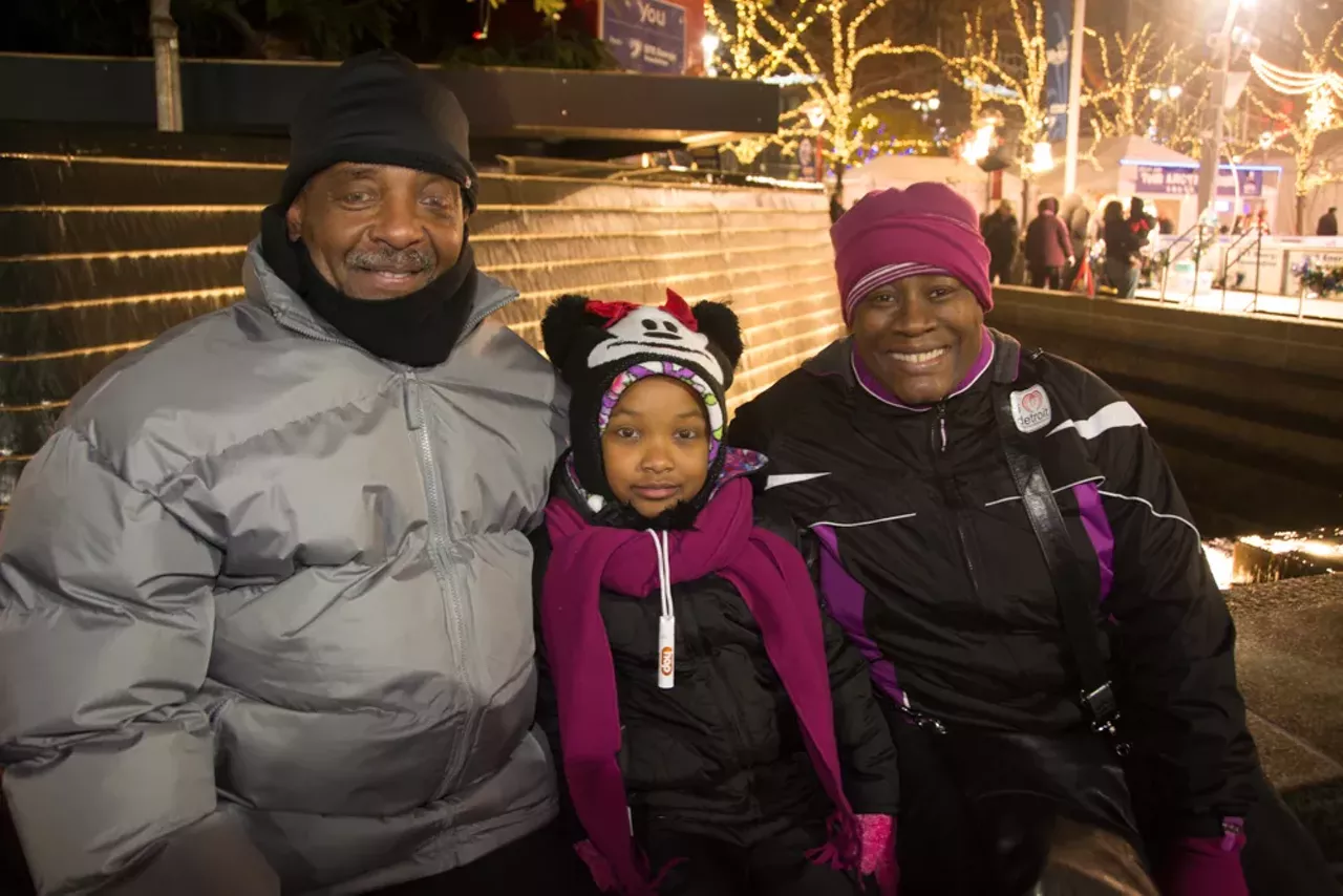 Image: 90 Pictures From Detroit's Tree Lighting Ceremony