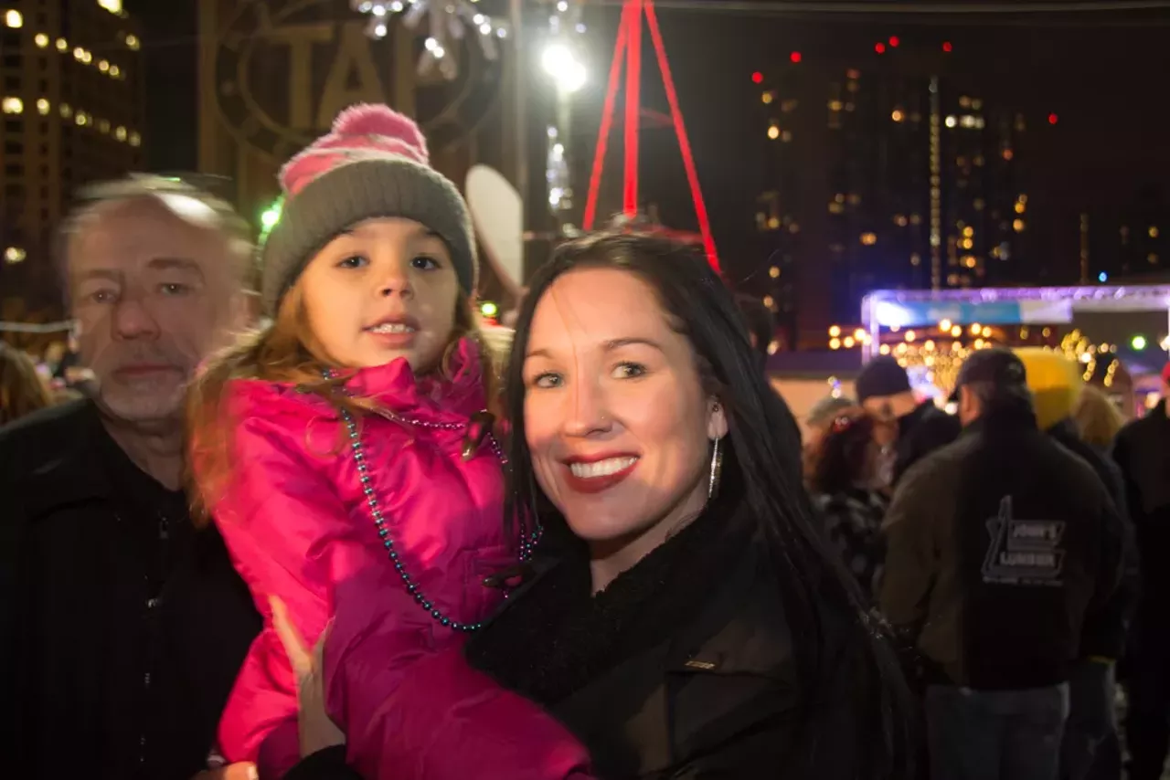 Image: 90 Pictures From Detroit's Tree Lighting Ceremony