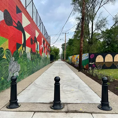Enjoy the city’s murals Detroit’s streets are packed with stunning works of arts murals turn the city into an open-air gallery, with murals districts in the Eastern Market, Southwest Detroit, the North End, and the Dequindre Cut — a former railroad line turned into a scenic greenway. This year, the city announced the creation of nine “Art Alleys” across Detroit that will feature nearly 50 artists.