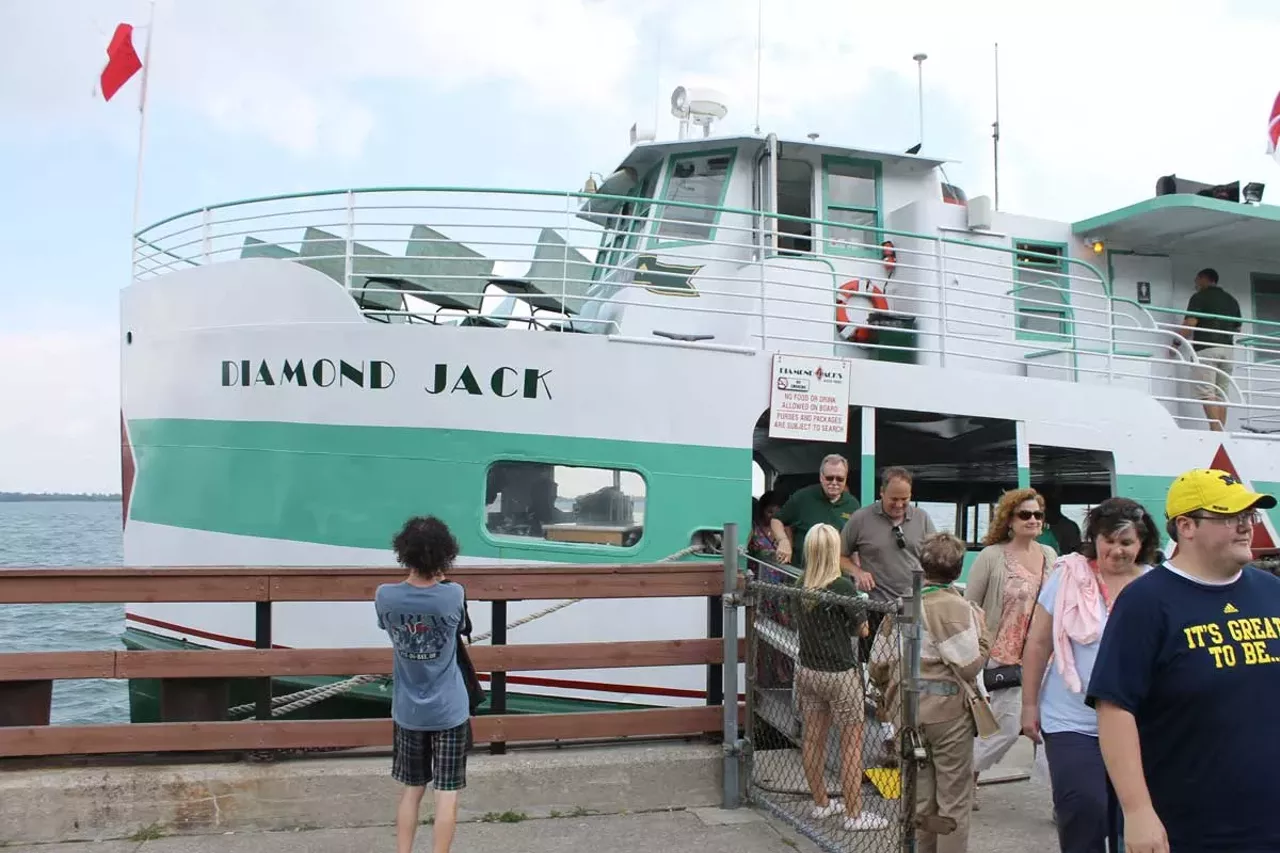 Tour the river by boat Here’s a fun way to learn about U.S.-Canadian history. This family-owned tour business offers sightseeing tours four days a week, Thursdays-Sundays, highlighting notable and historic attractions along the Detroit River. 1340 Atwater St., Detroit; diamondjack.com. Tickets are $25.