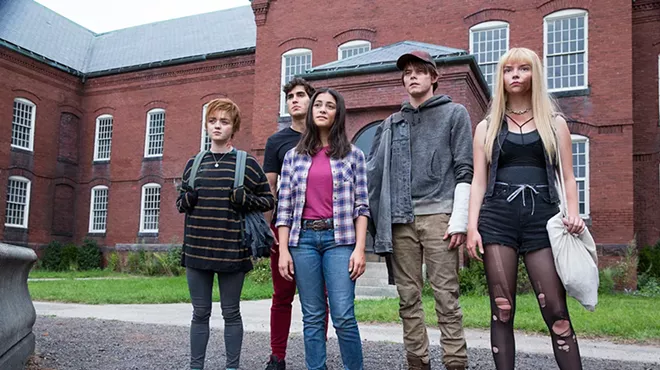 Maisie Williams, Henry Zaga, Blu Hunt, Charlie Heaton and Anya Taylor-Joy in The New Mutants.