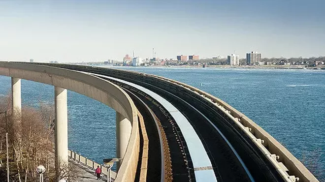 Image: A man was killed by the People Mover