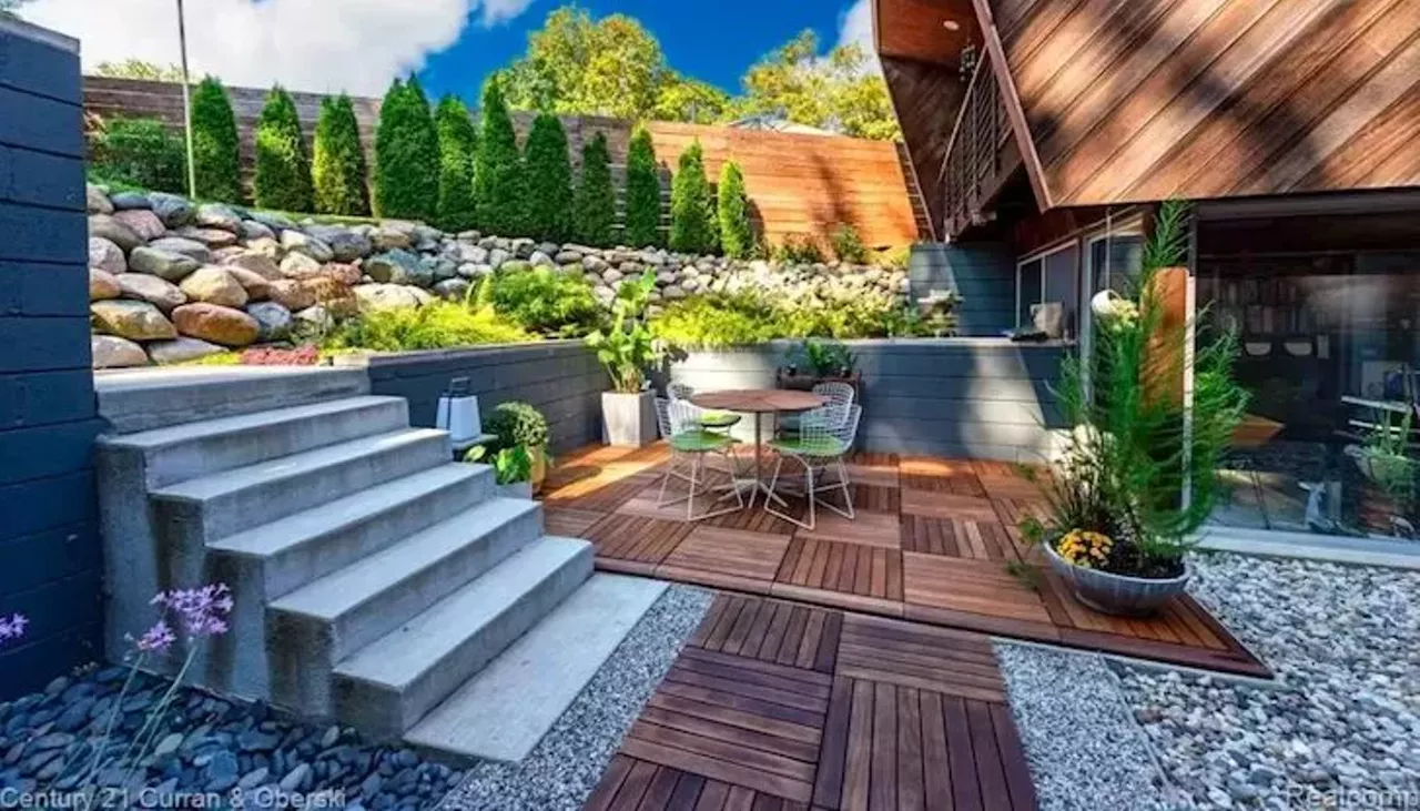 Image: A Royal Oak mid-century modern gem is for sale, and it was designed by a Corvette designer