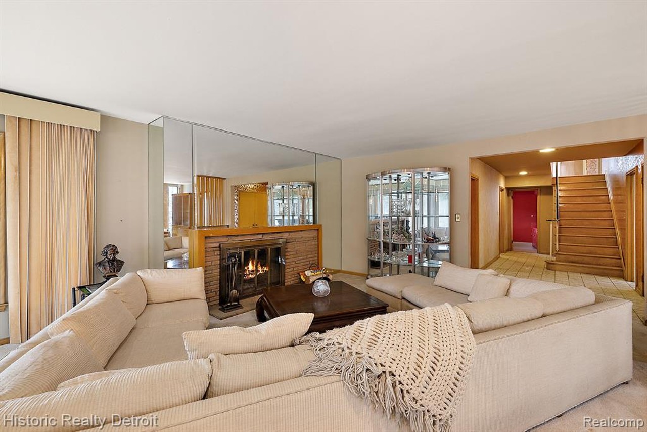 A stylish Mid-century modern home in Detroit’s Sherwood Forest neighborhood hit the market [PHOTOS]