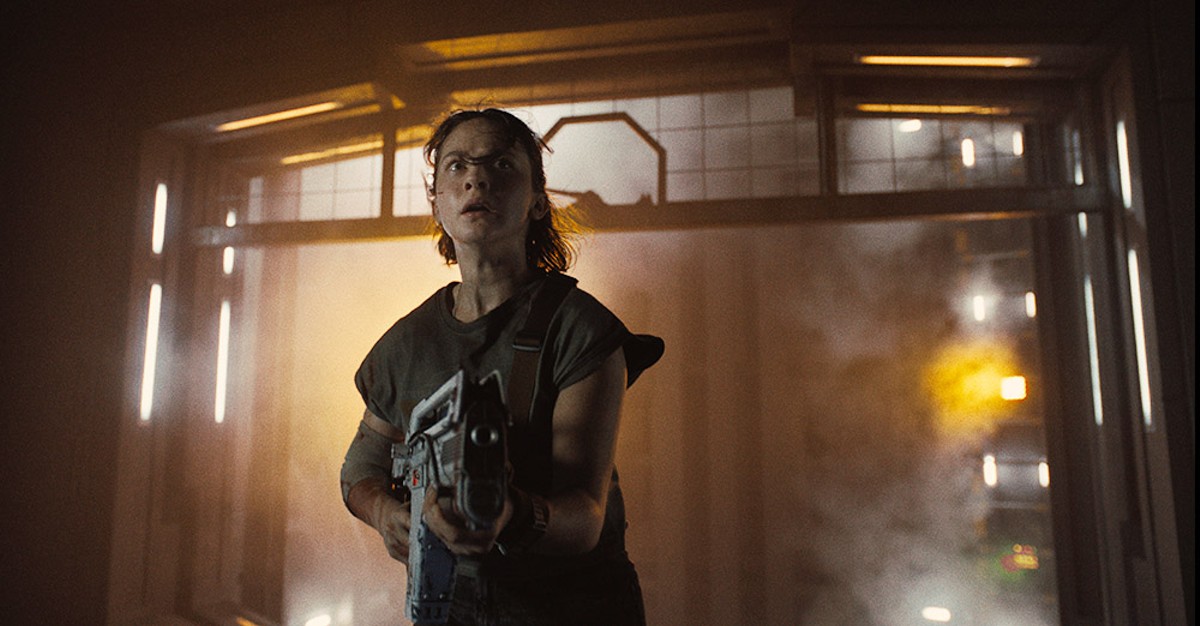 Cailee Spaeny in Alien: Romulus.