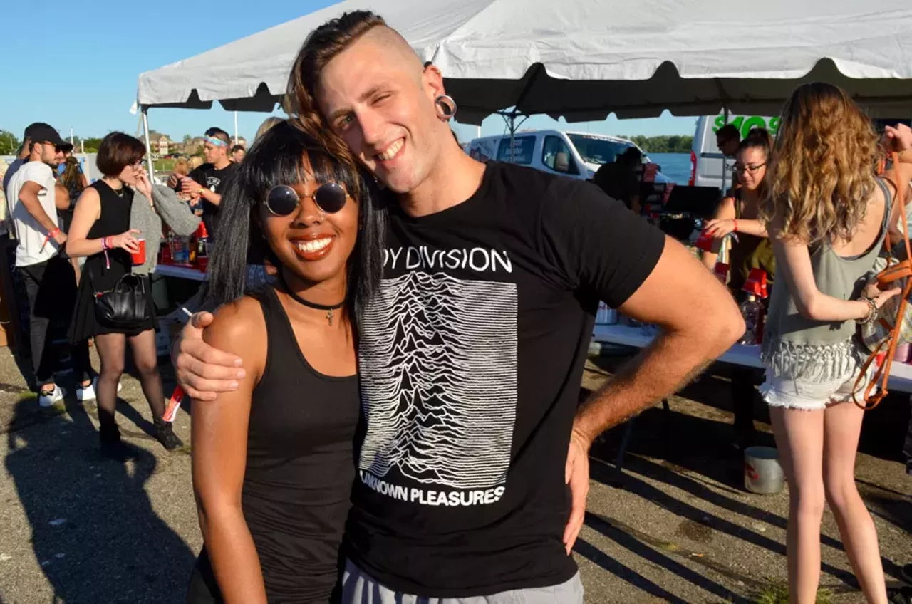 Image: All the beautiful people (and dogs) that we saw at Riverside Groove @ Riverside Marina