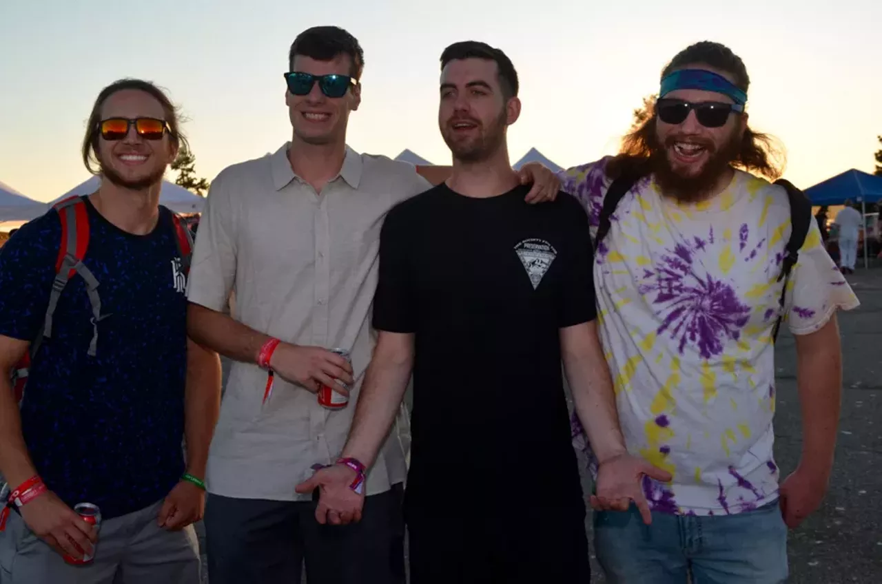 Image: All the beautiful people (and dogs) that we saw at Riverside Groove @ Riverside Marina