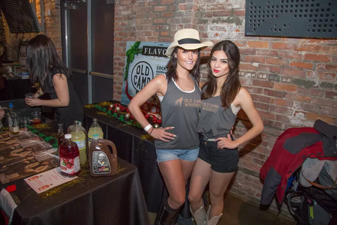 Image: All the beautiful people (and food!) we saw during Flavor @ the Garden Theatre
