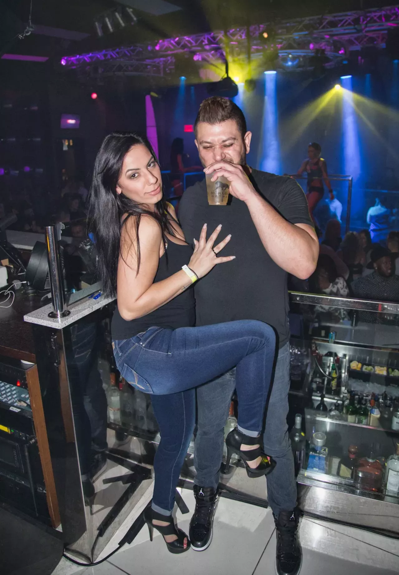 Image: All the bootylicious people we saw @ V Nightclub