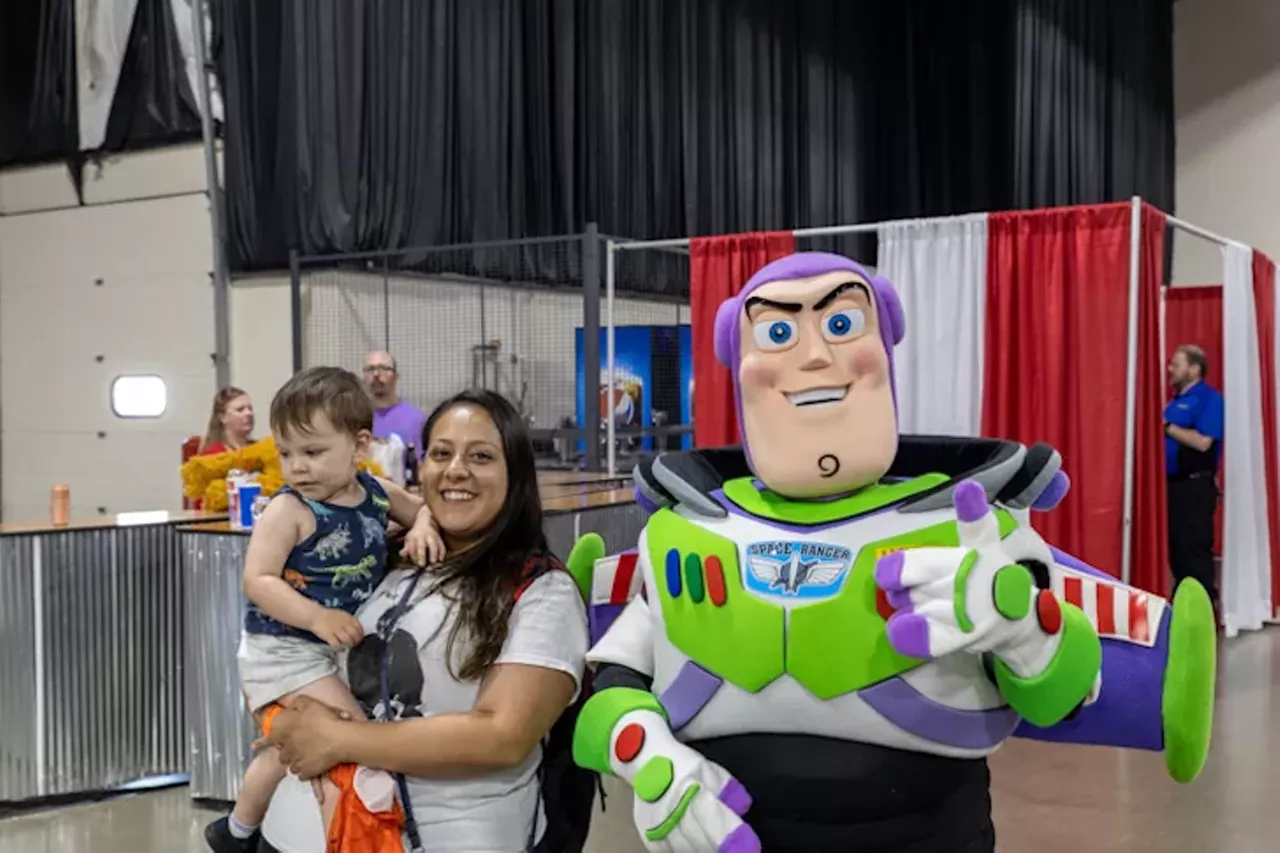 Image: All the cosplayers and comic fans we saw at Motor City Comic Con 2022