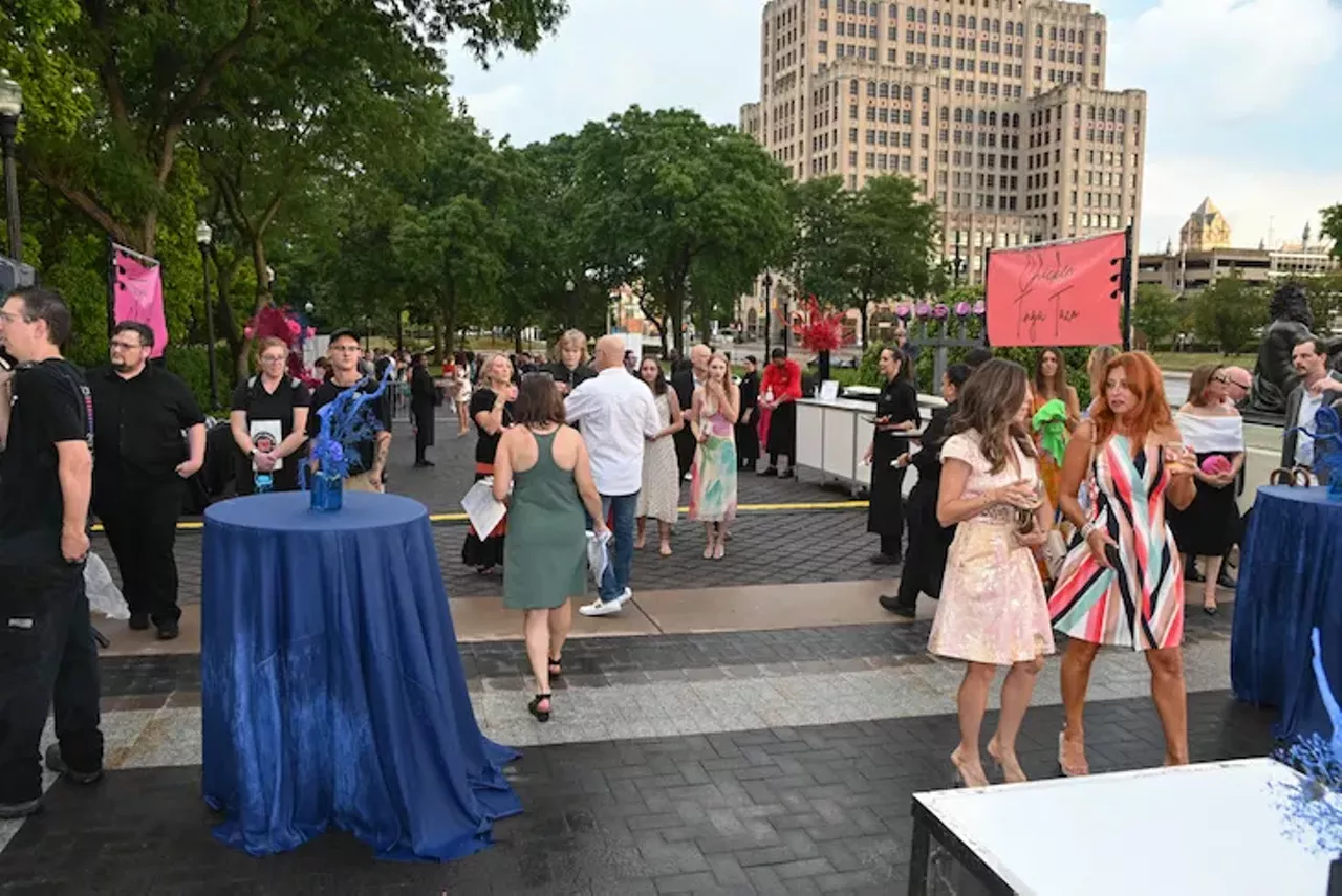 All the fashionable people we saw at the Fash Bash 2022 at the Detroit Institute of Arts