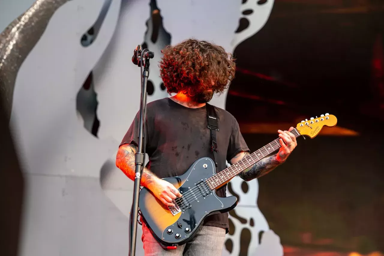 Image: All the fire and fuckery we saw at the Green Day, Weezer, and Fall Out Boy show at Comerica Park
