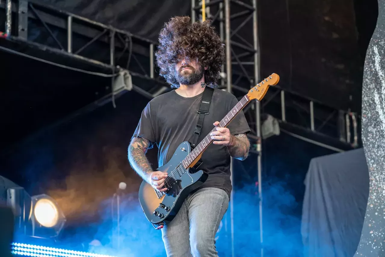 Image: All the fire and fuckery we saw at the Green Day, Weezer, and Fall Out Boy show at Comerica Park