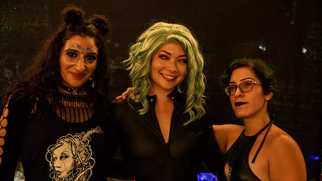 Image: All the sexy, dark things we saw at Skull Detroit’s Gothfest [NSFW]
