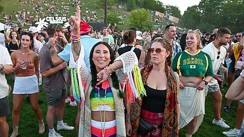 Image: All the summer vibes we saw at Breakaway Music Festival