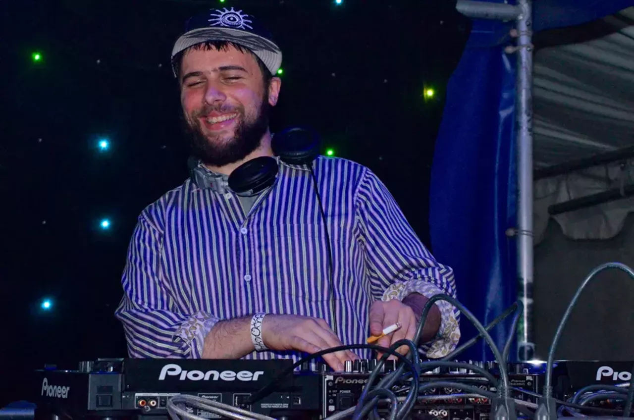 Image: All the wild people we saw during DJ Qbert and Craze @ Elektricity