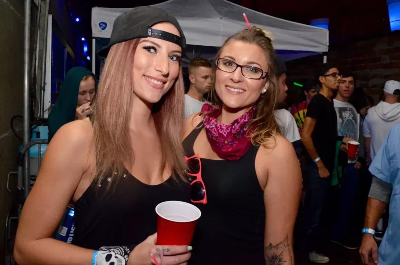 Image: All the wild people we saw during Safe and Sound @ Elektricity