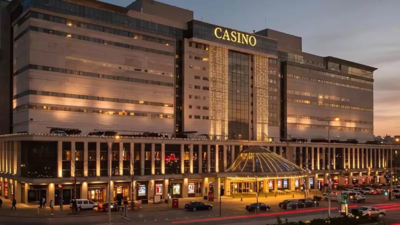 Image: Best Payout Online Casinos – Nathalie in Search of Highest Payout Casino Sites