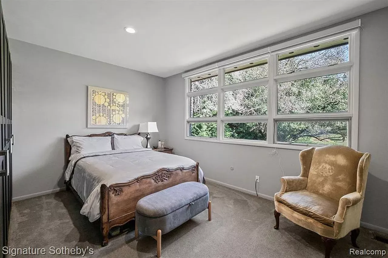 Image: Bloomfield home designed by Minoru Yamasaki listed for $2.95M