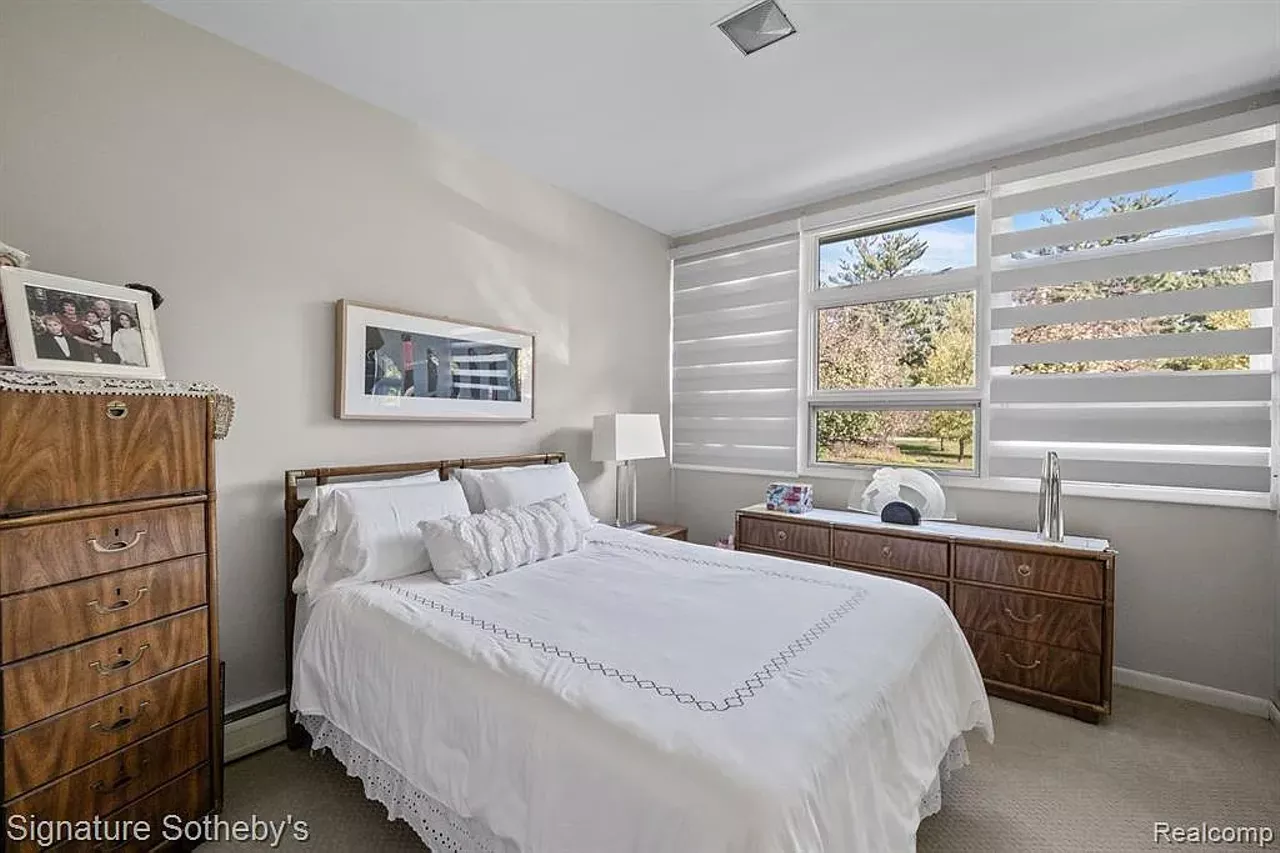 Image: Bloomfield home designed by Minoru Yamasaki listed for $2.95M