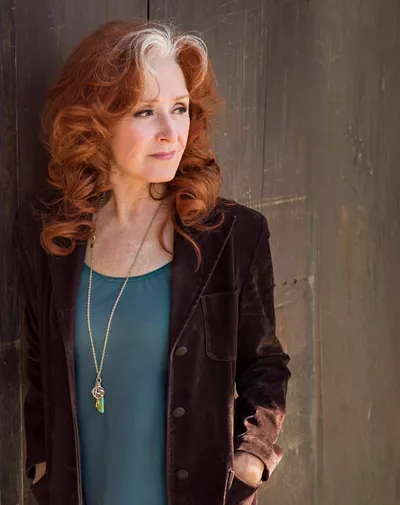 Image: Bonnie Raitt - Suite Rental Package
