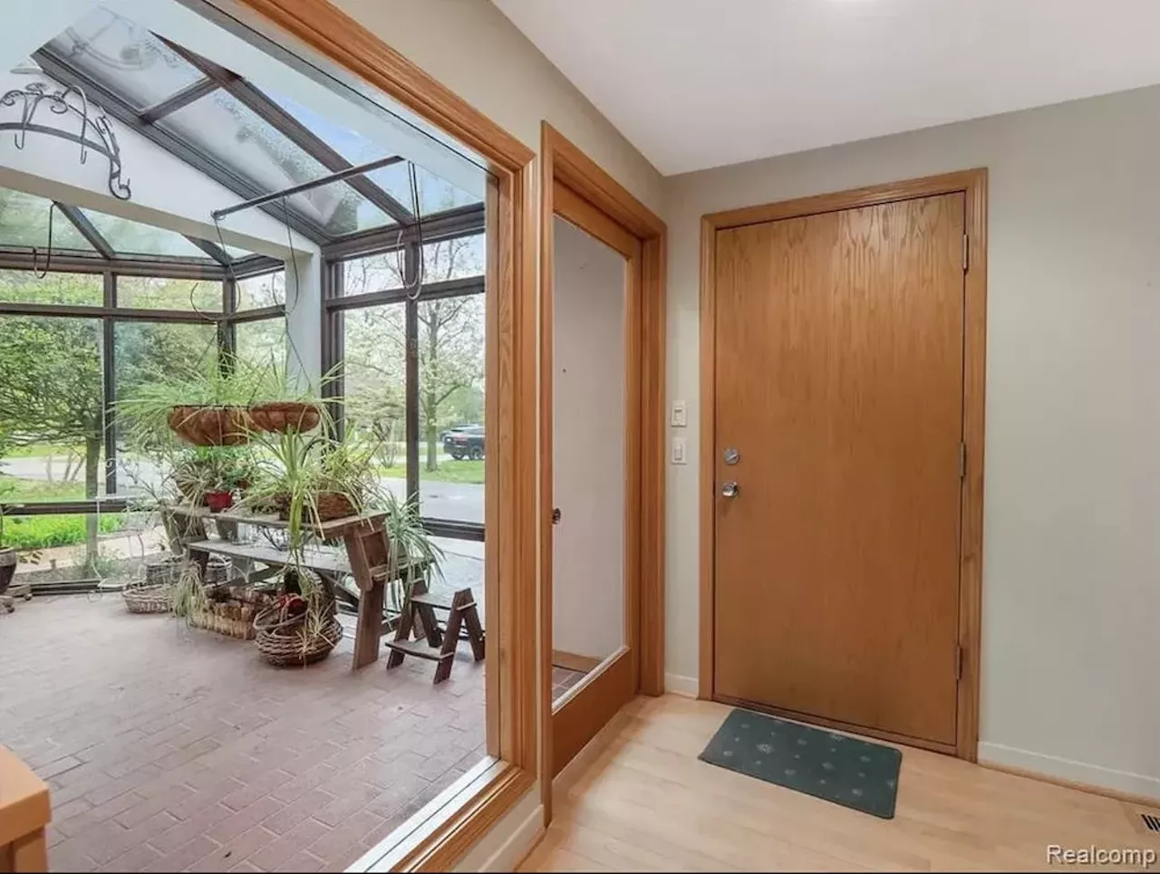 Image: Calling all plant parents &#151;&nbsp;this Franklin home has a solarium for all your leaf-bearing children