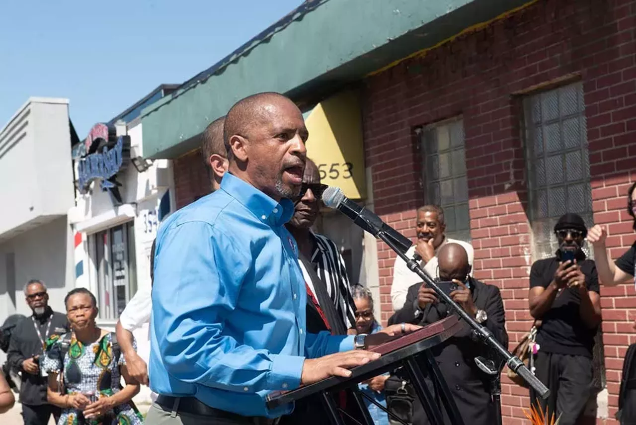 Image: City of Detroit honors Amp Fiddler by renaming Conant Gardens street