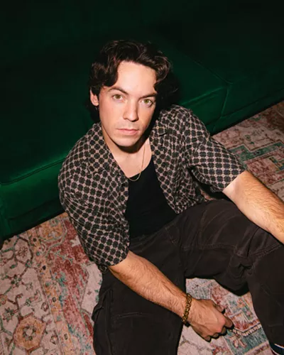 Image: Connor Price w/ Nic D