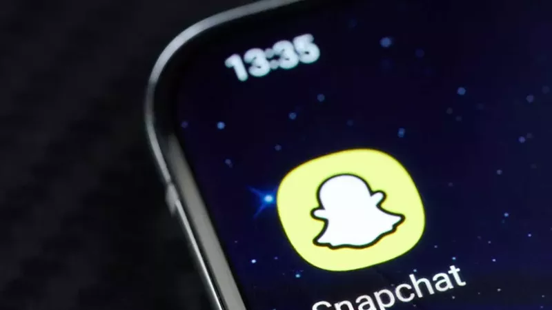 A lawsuit accuses Sgt. Jordan Dottor of sending repeated requests for explicit content via Snapchat and text messages.