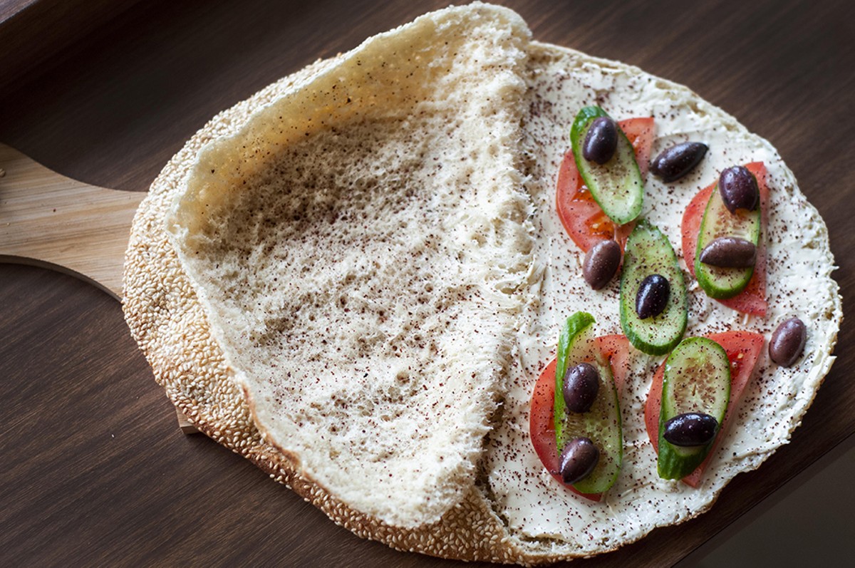 Among the best kaaks at Sesame House has bulgareh cheese, olive oil, cucumbers, tomatoes, and kalamata olives.
