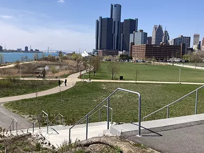 Image: Lapointe: Despite a recent shooting nearby, Detroit’s Riverwalk is a bustling success (2)