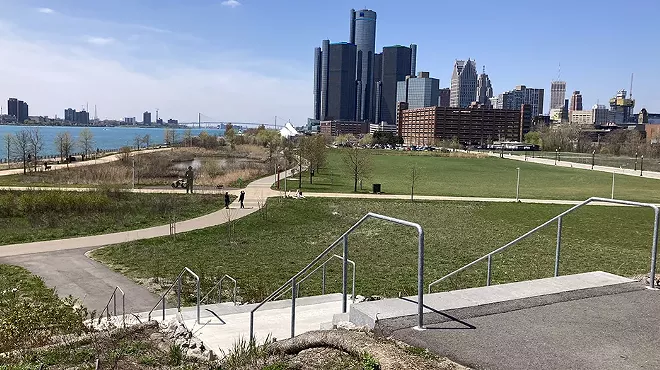 Image: Lapointe: Despite a recent shooting nearby, Detroit’s Riverwalk is a bustling success (2)