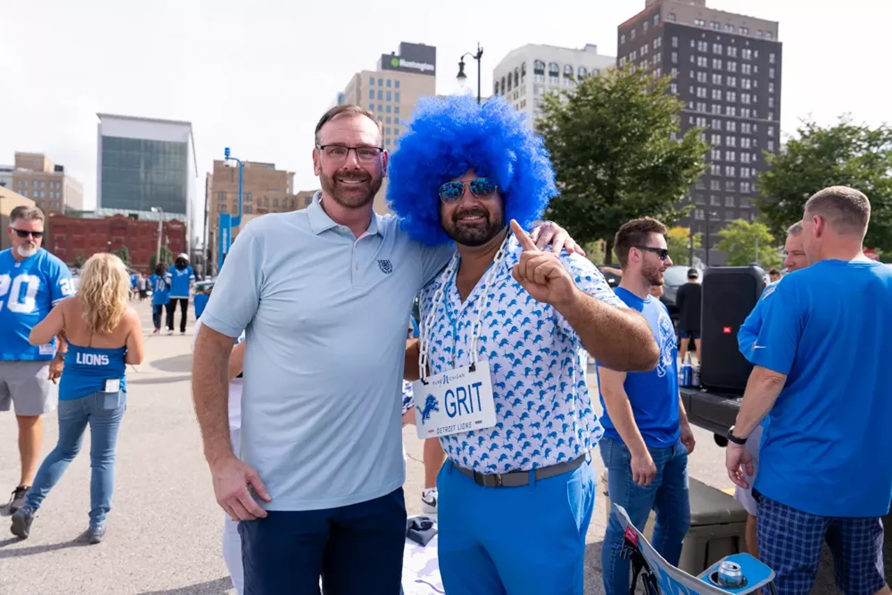 Image: Detroit Lions fans show team spirit at first home game of the season