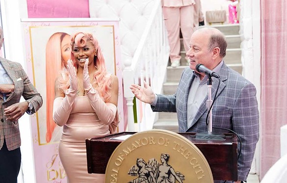 On Thursday, March 14, Pink Diamond Beauty Mall celebrated a ribbon-cutting ceremony with Detroit Mayor Mike Duggan.