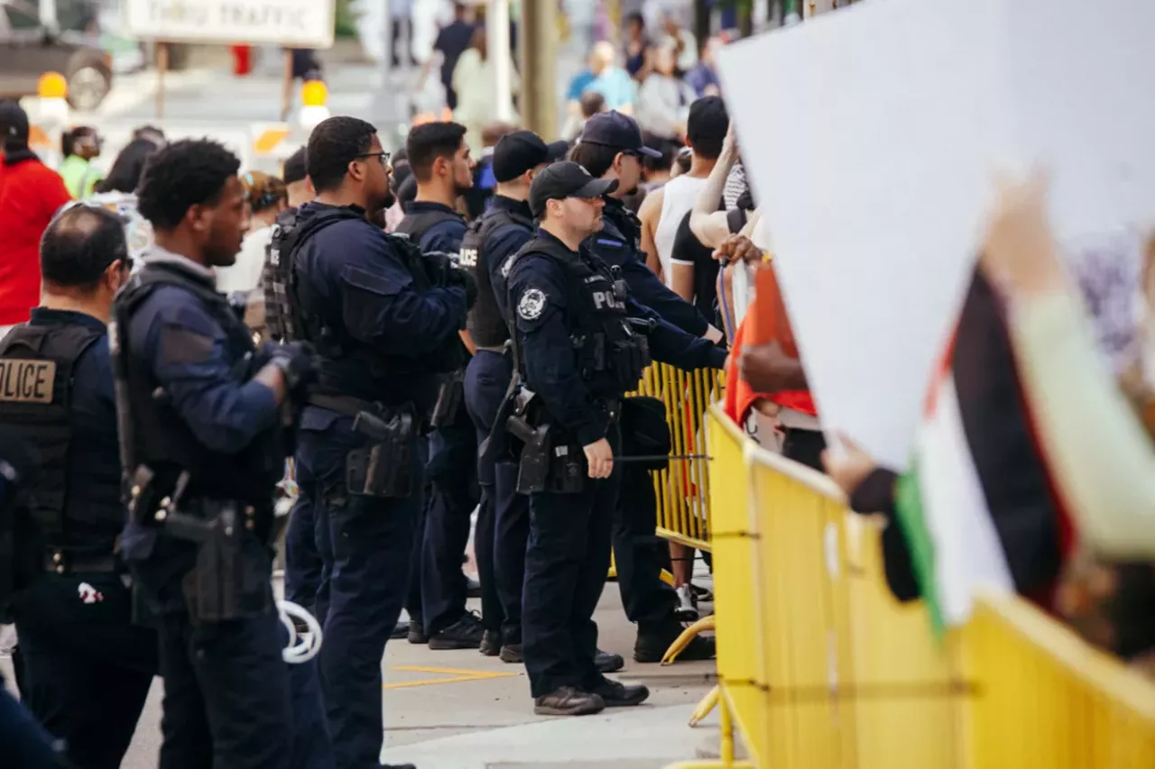 Image: Detroit police scrutinized for handling of pro-Palestinian protesters during Biden visit