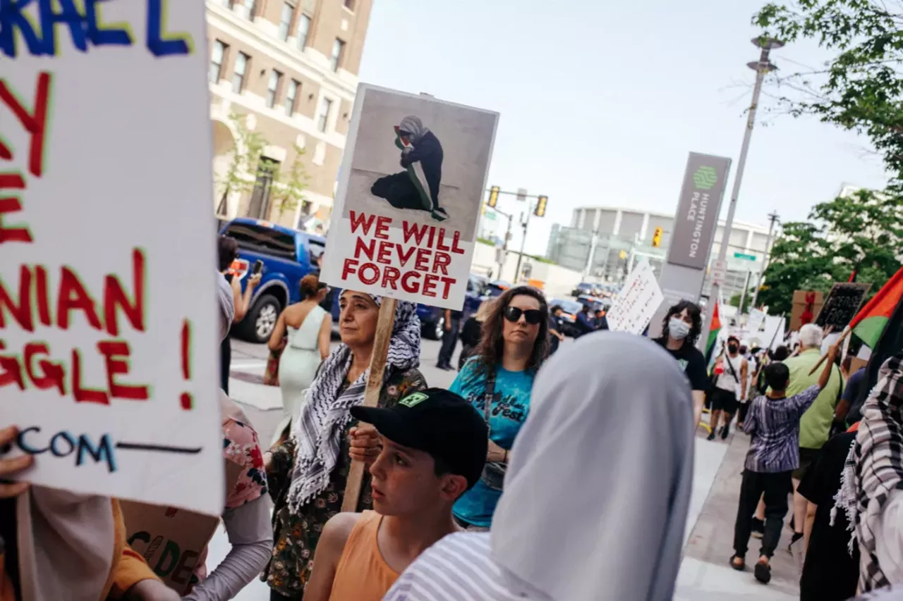 Image: Detroit police scrutinized for handling of pro-Palestinian protesters during Biden visit