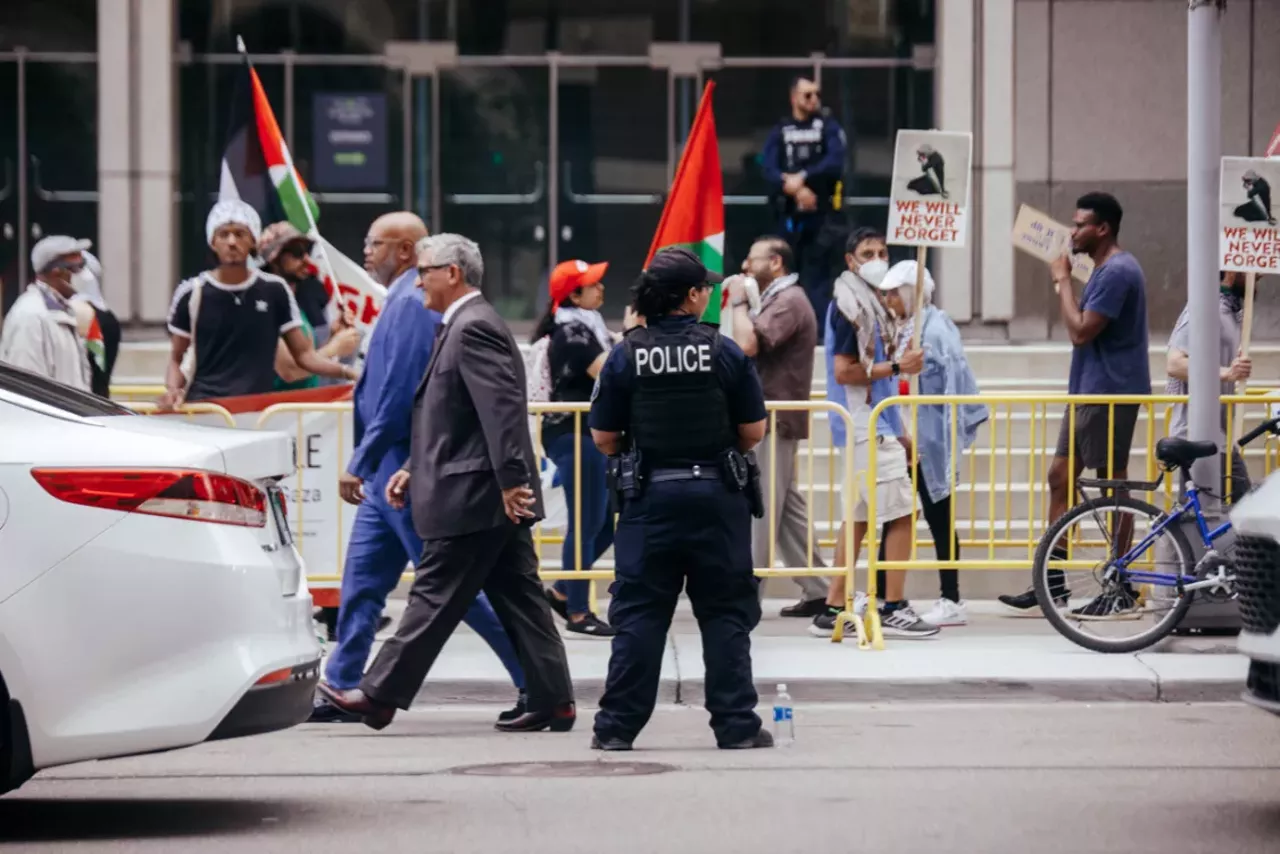 Image: Detroit police scrutinized for handling of pro-Palestinian protesters during Biden visit