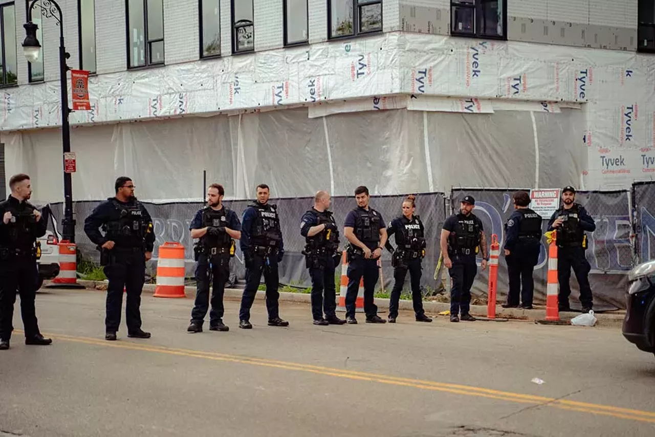 Image: Detroit police scrutinized for heavy-handed tactics at Cinco de Mayo festival
