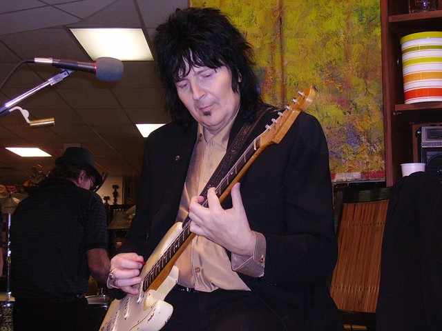 Guitarist Robert Gillespie.