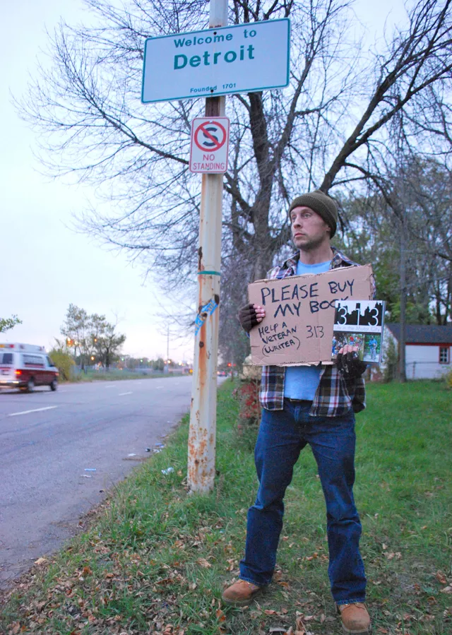 Detroitblogger John hawking his book.