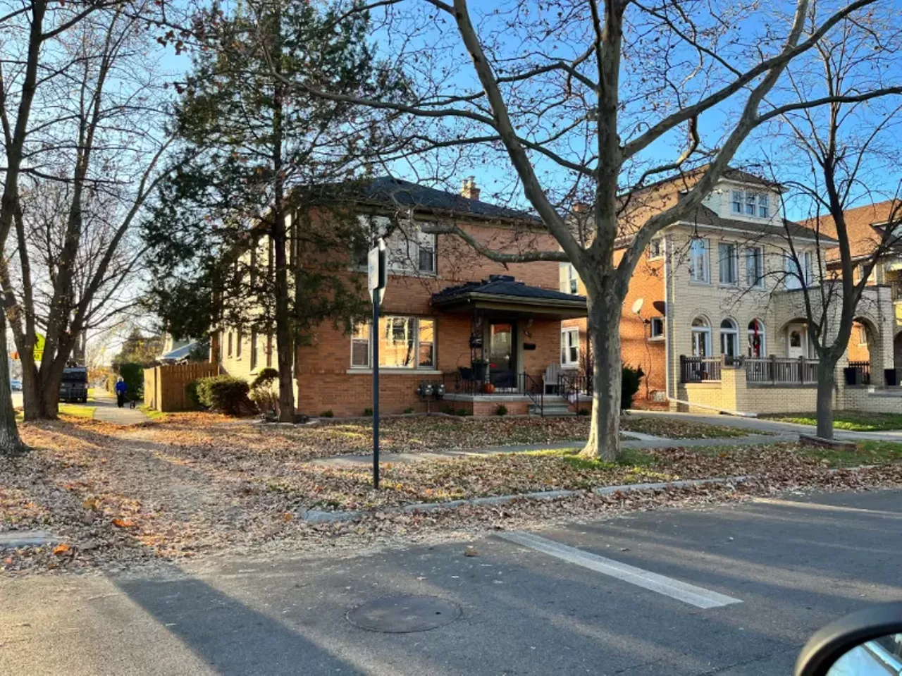 Jack Kerouac 1407 Somerset St., Grosse Pointe Park “On August 14, 1944, Jack Kerouac and his girlfriend Edie Parker were awakened in their New York City apartment by a friend, Lucien Carr, who told Kerouac he had just murdered a man who’d made homosexual advances toward him. Shortly thereafter, Carr was arrested, and Kerouac was thrown in jail as a material witness. (Depending on the source, Kerouac either failed to report the crime or helped dispose of the killer’s Boy Scout knife.) To get released, Jack needed to post $500 bail, which he didn’t have, and his father refused to pay. Edie didn’t have it either, but her Grosse Pointe family did. However, her mother, Charlotte, told her that the only way they’d pay was if Jack and Edie made their relationship legitimate. So, they got married while Kerouac was still in jail, and he got the cash to get sprung. To pay it back, Jack said they’d move to Detroit, where he’d find a job. They lived in Charlotte’s home on Somerset Street (her parents had divorced) and he got a job at Fruchauf Trailer Company and Federal Mogul.”