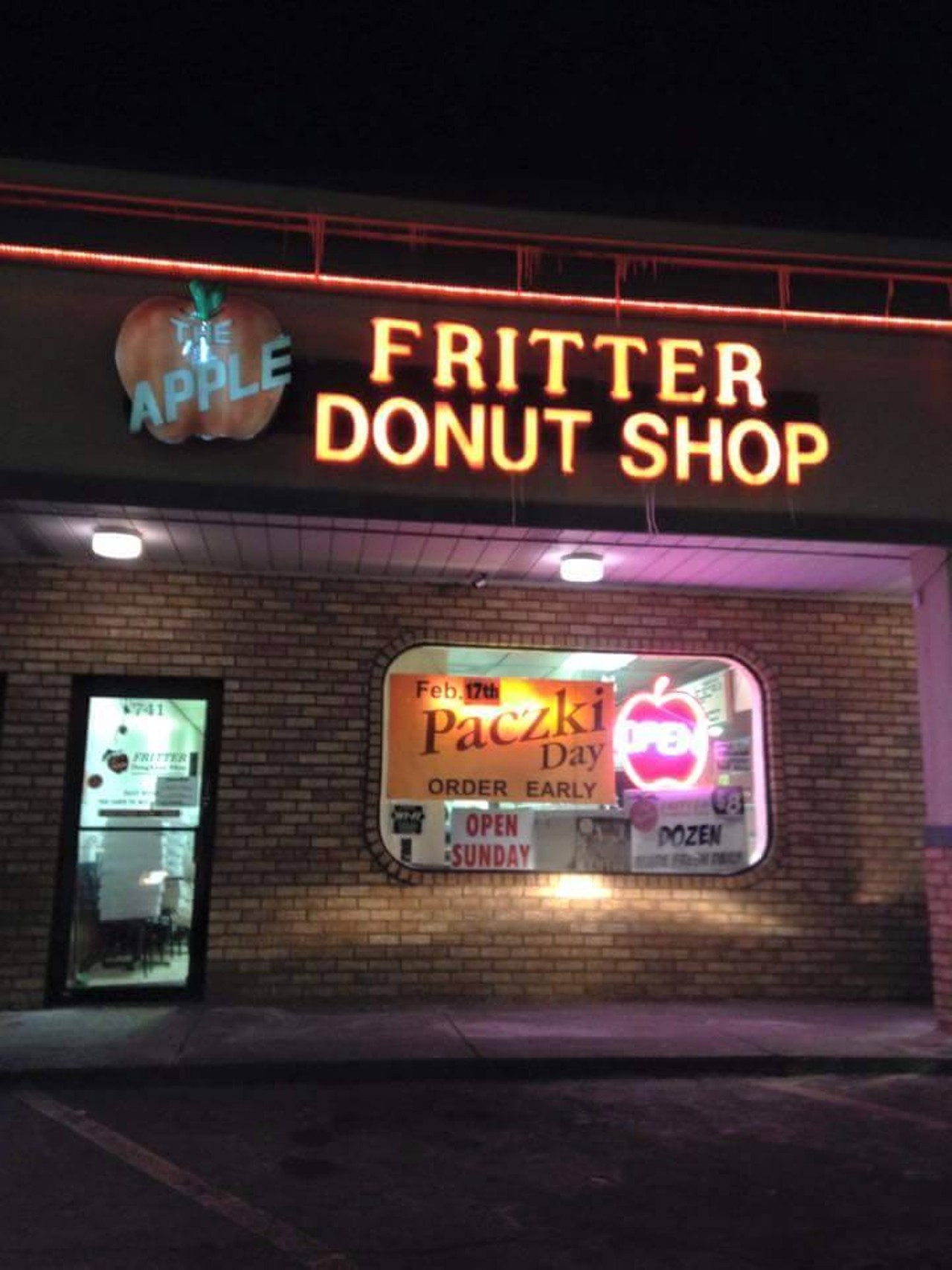 Apple Fritter Donut Shop
Location: 741 E 9 Mile Rd, Ferndale
Hours: Mon - Fri 5am- 4:30pm, Sat 5am - 2 pm, Sun 6am-2pm