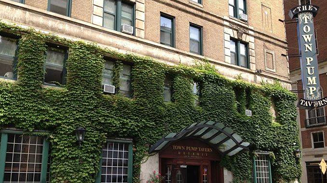 Image: Downtown Detroit's Town Pump Tavern will relocate to the Centaur Bar
