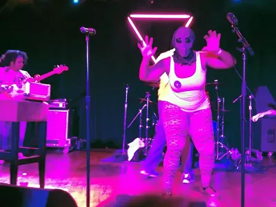 ESG performing "UFO" in San Francisco in 2015.